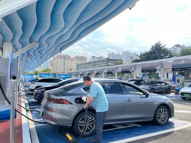 威海首座“風光儲充放超一體化”智慧充電站投用